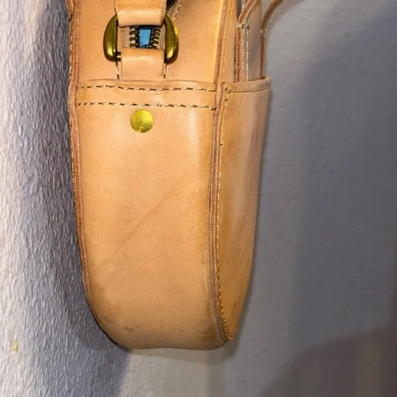 MADEWELL Beige Leather Round Purse THE JUNO Circle Crossbody Bag WesternCore - Picture 3 of 7